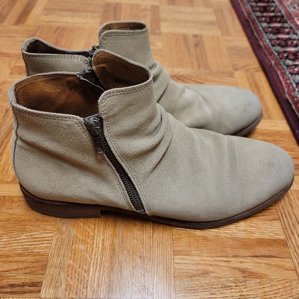 Mens tan, suede, side zip ankle boots.